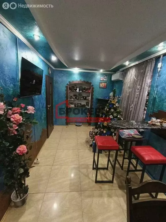 3-комнатная квартира: Инкерман, улица Мудрика, 9 (69.3 м) - Фото 1