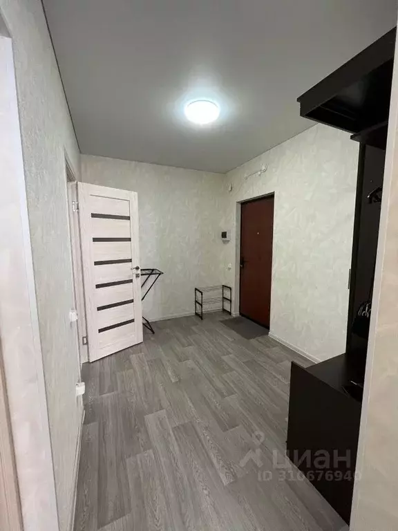 1-к кв. Оренбургская область, Оренбург Уральская ул., 2/15 (46.0 м) - Фото 1