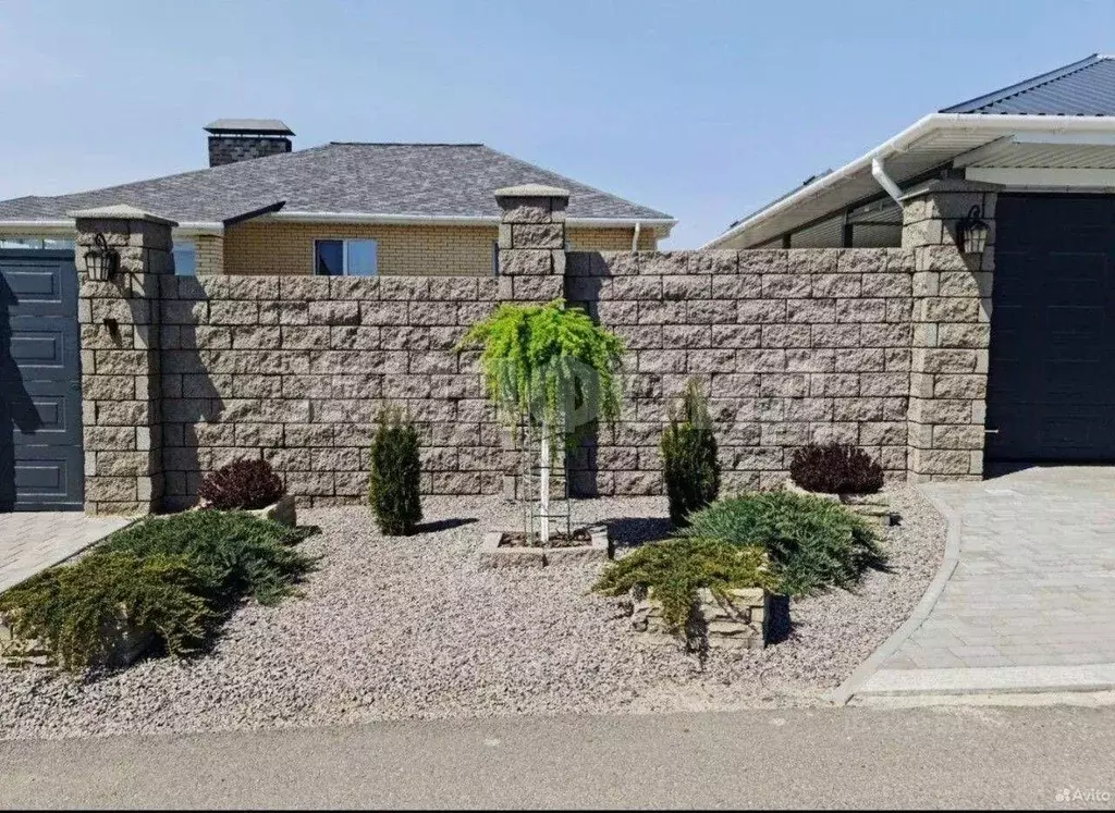 Дом в Белгородская область, Белгородский район, с. Стрелецкое ул. ... - Фото 1