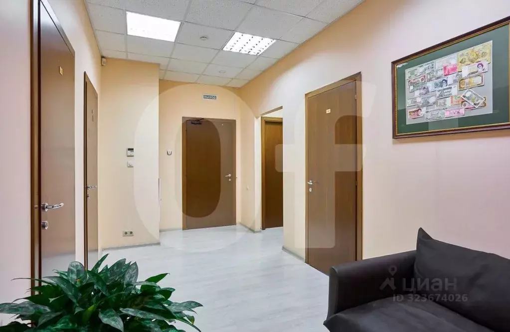 Офис в Москва ул. Земляной Вал, 4С1 (350 м) - Фото 1