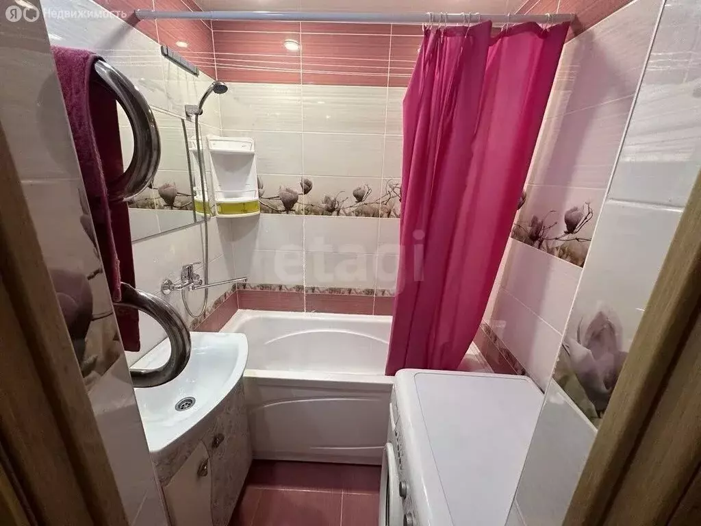 2-комнатная квартира: посёлок городского типа Смышляевка, ... - Фото 2