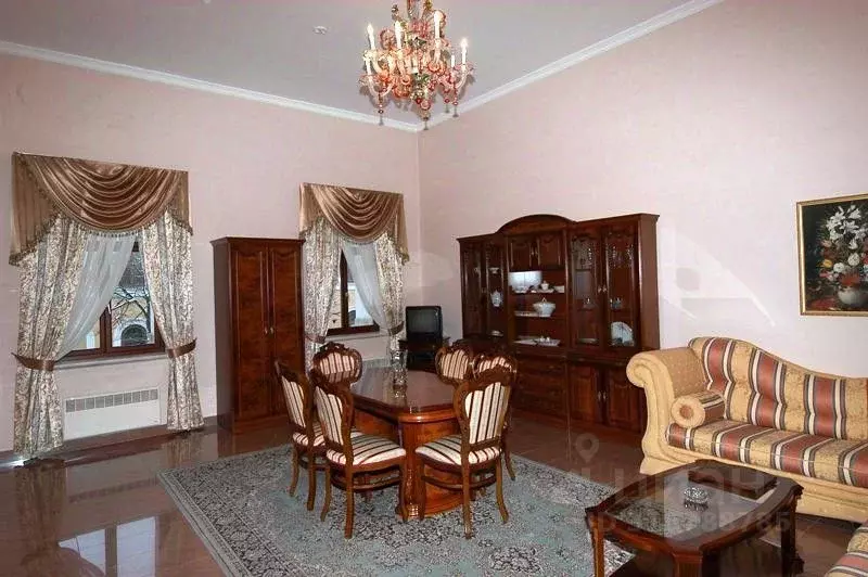 Комната Татарстан, Казань Кремлевская ул., 15 (85.0 м) - Фото 1