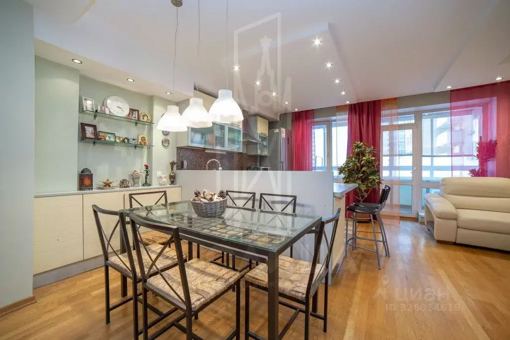 3-к кв. Свердловская область, Екатеринбург ул. Ясная, 31 (88.6 м) - Фото 1