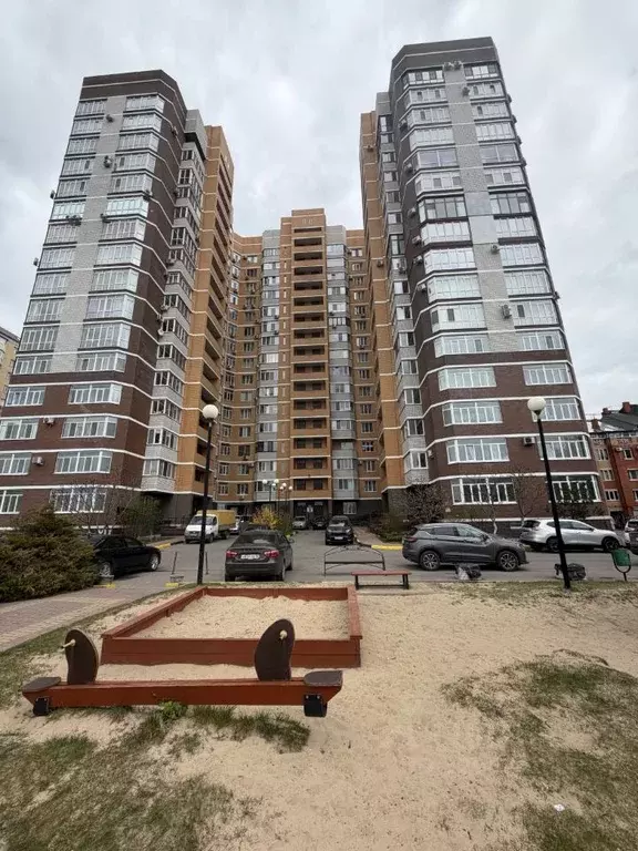 3-к кв. Брянская область, Брянск ул. Фокина, 95 (111.6 м) - Фото 1