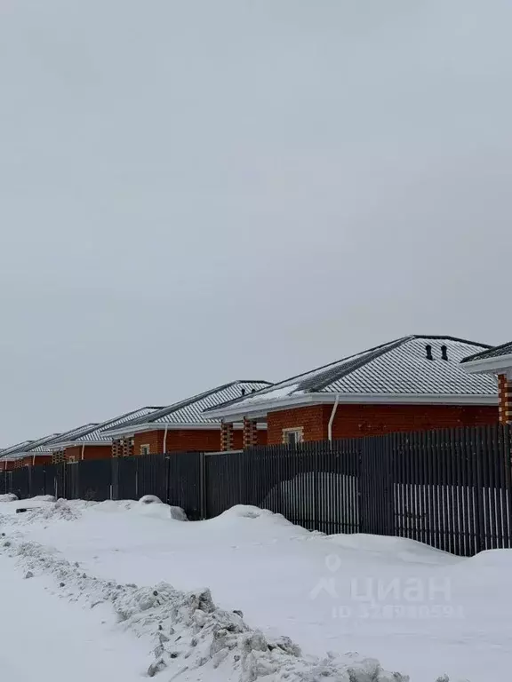 Дом в Самарская область, Ставропольский район, с. Подстепки ул. ... - Фото 1