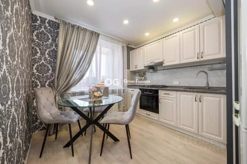 3-к кв. Брянская область, Выгоничский район, Кокинское с/пос, с. ... - Фото 1