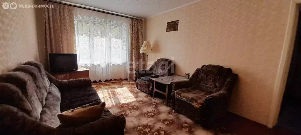 2-комнатная квартира: Златоуст, Таганайская улица, 10 (50.3 м) - Фото 1