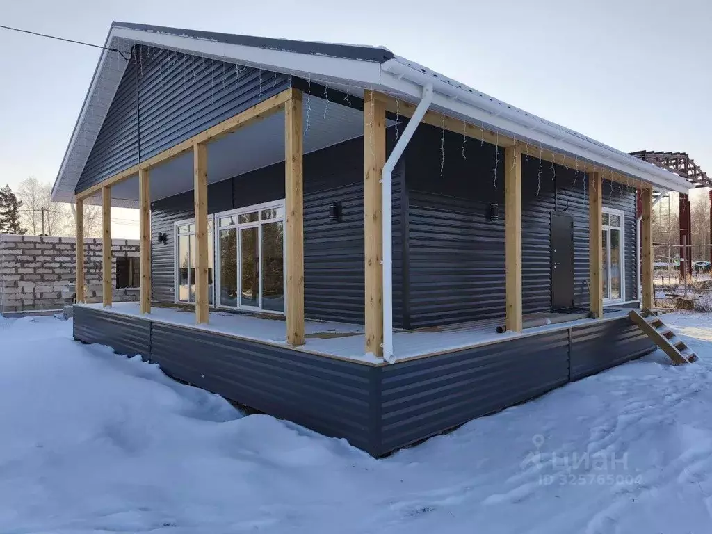 Дом в Красноярский край, Красноярск Шелковая ул., 2 (80 м) - Фото 1