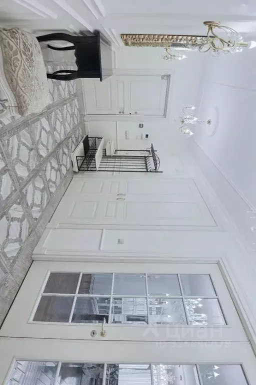 4-к кв. Москва Мосфильмовская ул., 8 (198.0 м) - Фото 2