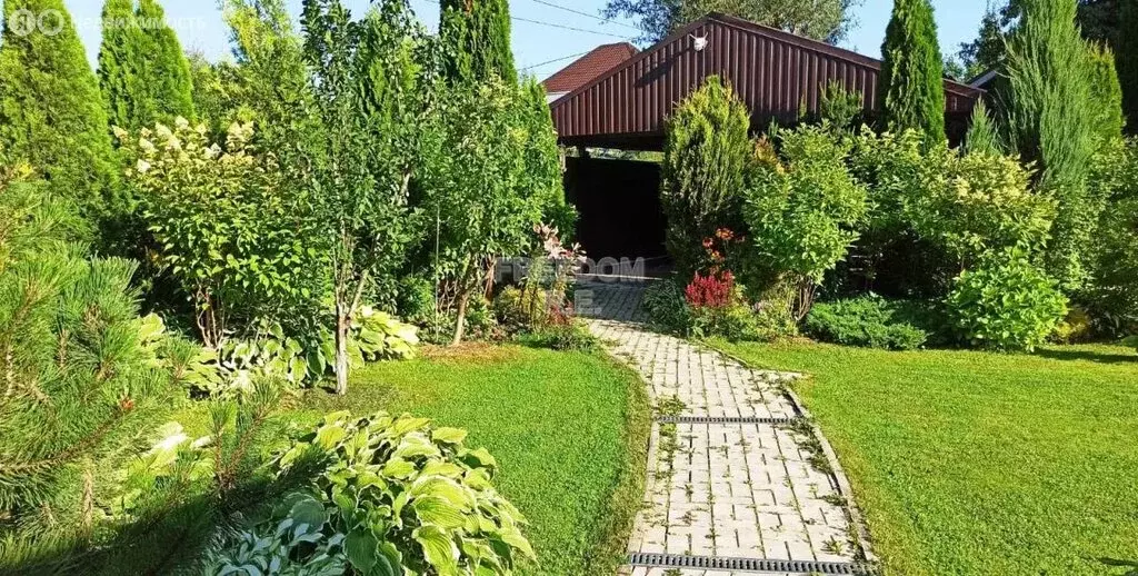 Дом в Одинцовский городской округ, село Жаворонки (211 м) - Фото 1