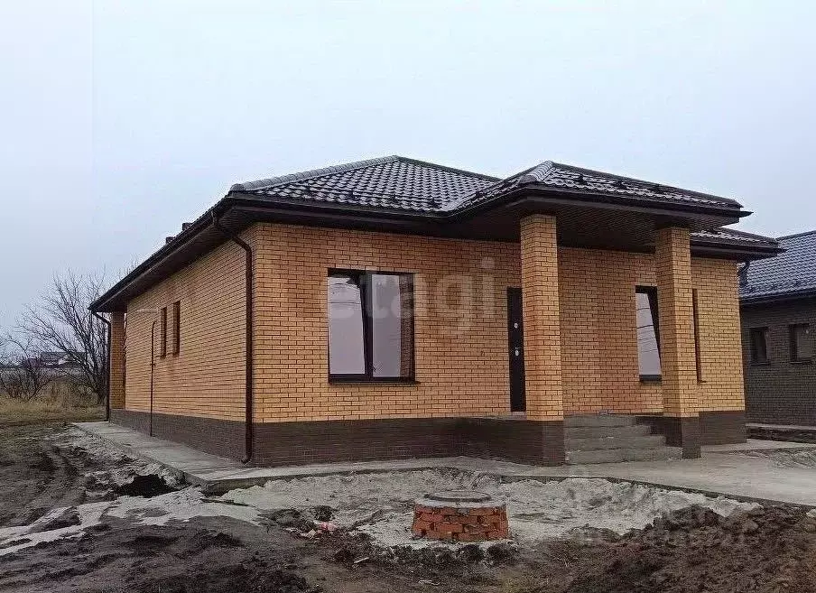 Дом в Курская область, Курский район, Новопоселеновский сельсовет, д. ... - Фото 1