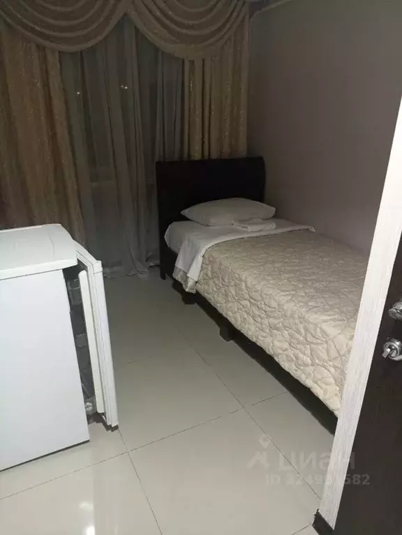 Комната Волгоградская область, Волгоград ул. Рокоссовского, 58 (12.0 ... - Фото 1