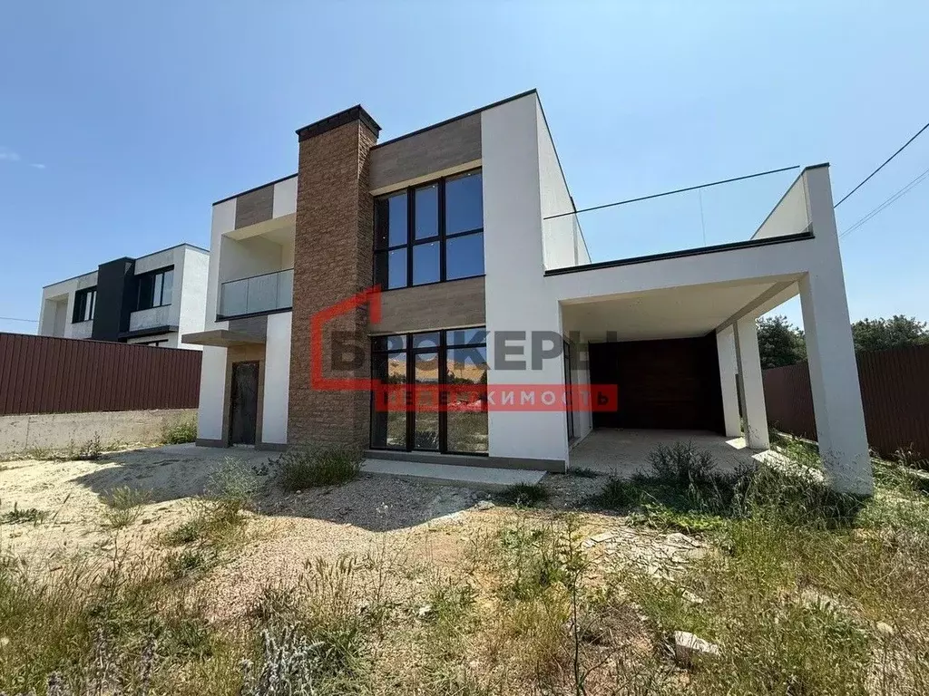 Дом в Севастополь пер. Беговой (265 м) - Фото 1