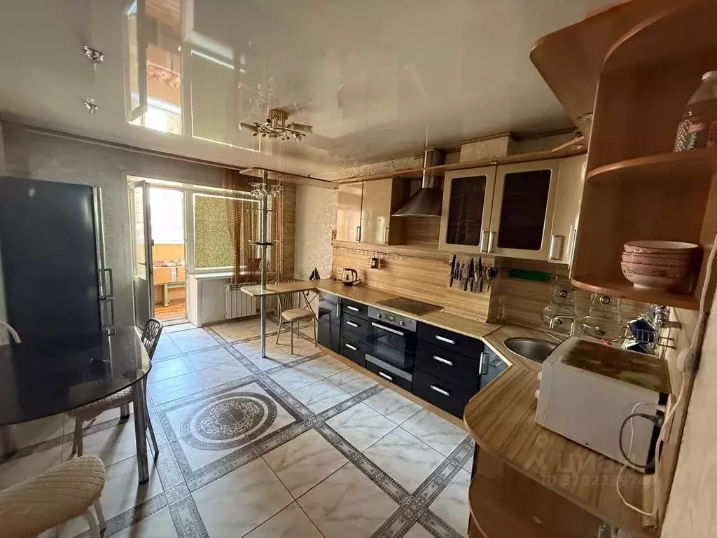 2-к кв. Красноярский край, Красноярск Светлогорская ул., 11А (84.2 м) - Фото 0