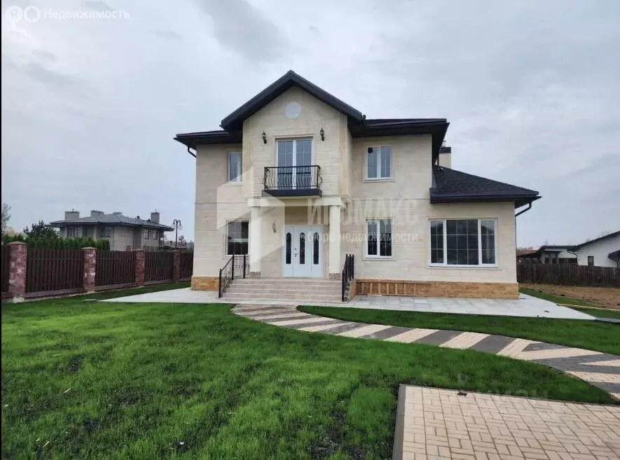 Дом в деревня Мартемьяново, Вишнёвая улица, 103 (300 м) - Фото 1