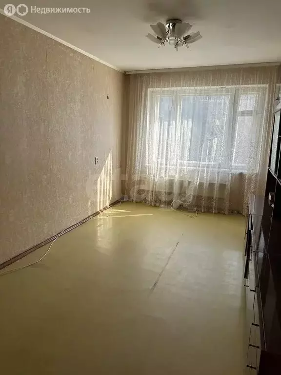 3-комнатная квартира: село Лесниково, микрорайон КГСХА, 7 (62 м) - Фото 1