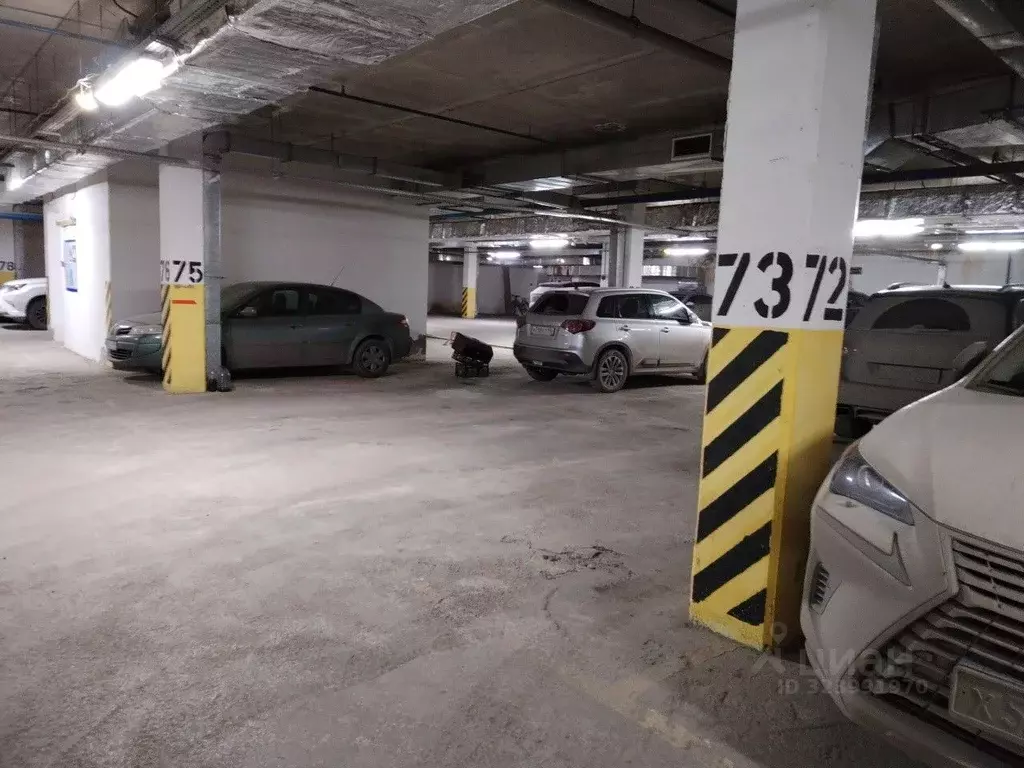 Гараж в Свердловская область, Екатеринбург ул. Соболева, 19 (15 м) - Фото 2