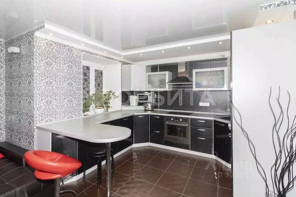 2-к кв. Тюменская область, Тюмень Широтная ул., 148к1 (60.2 м) - Фото 2