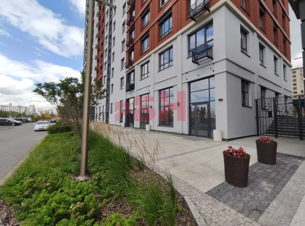 Торговая площадь в Тюменская область, Тюмень ул. Пожарных и ... - Фото 1