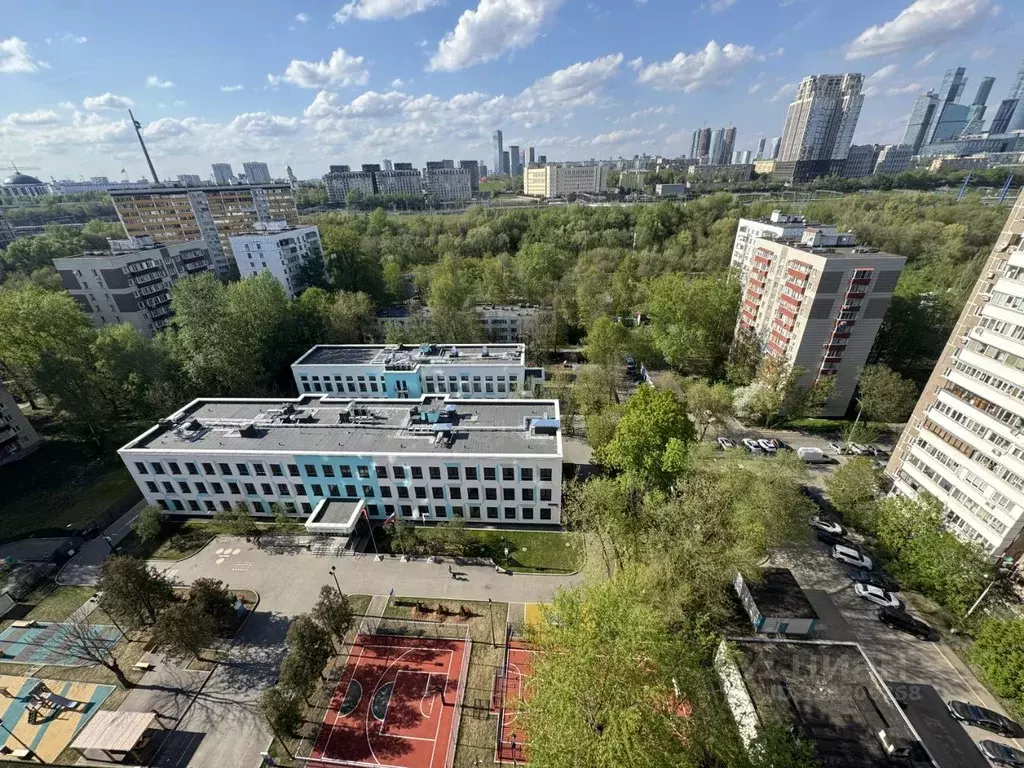 3-к кв. Москва ул. Пырьева, 9к2 (93.7 м) - Фото 2