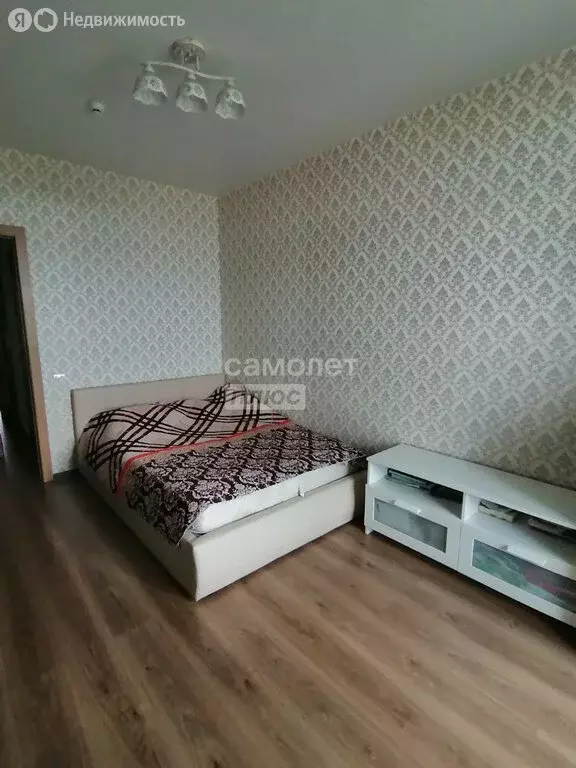 3-комнатная квартира: посёлок городского типа Отрадное, Пятницкая ... - Фото 2