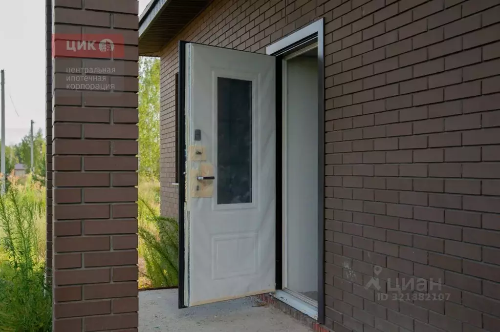 Дом в Рязанская область, Рязанский район, Дубровическое с/пос, с. ... - Фото 0