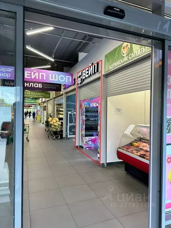 Торговая площадь в Санкт-Петербург просп. Маршака, 10 (7 м) - Фото 2