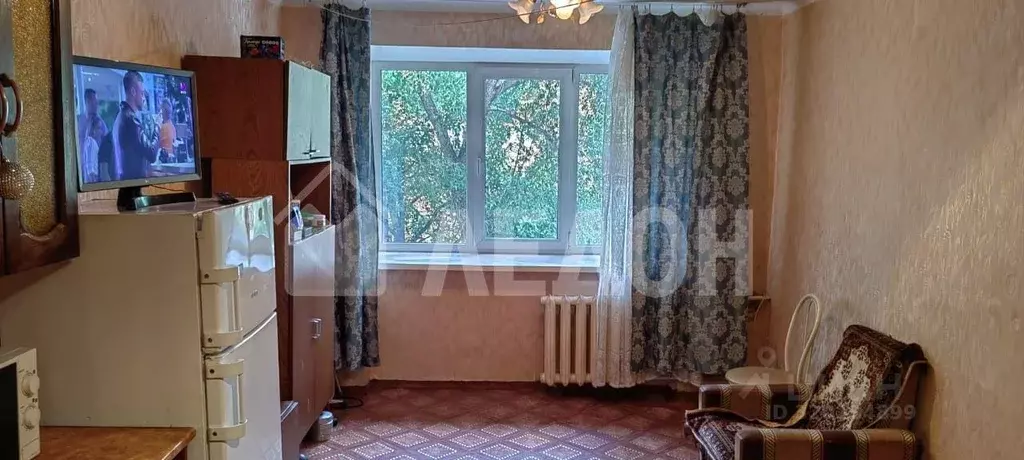 Комната Омская область, Омск просп. Королева, 4А (17.5 м) - Фото 0