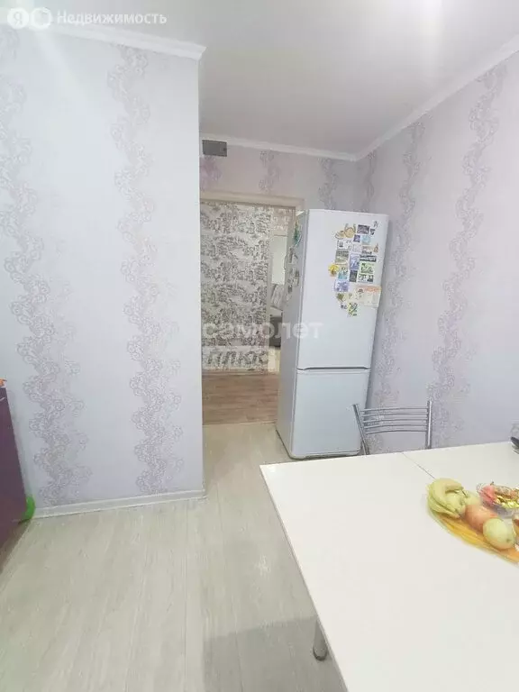 3-комнатная квартира: посёлок городского типа Бачатский, микрорайон ... - Фото 1