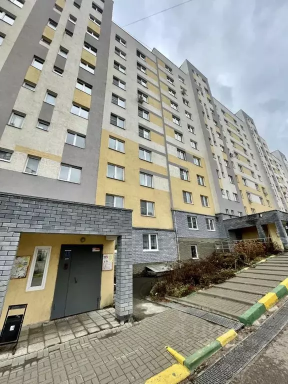 2-к кв. Нижегородская область, Нижний Новгород Вятская ул., 4 (64.0 м) - Фото 1