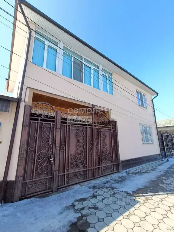 Дом в Кабардино-Балкария, Нальчик ул. Иллазарова, 81 (140 м) - Фото 1