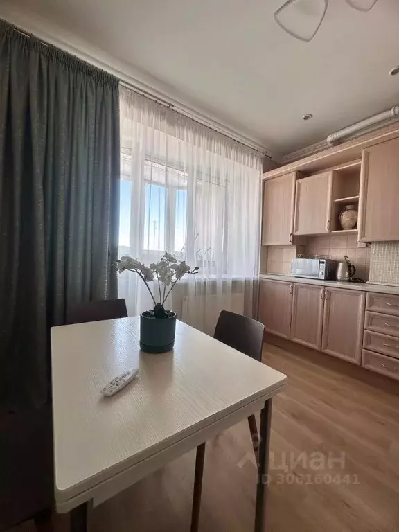 2-к кв. Вологодская область, Череповец Олимпийская ул., 40 (69.0 м) - Фото 1