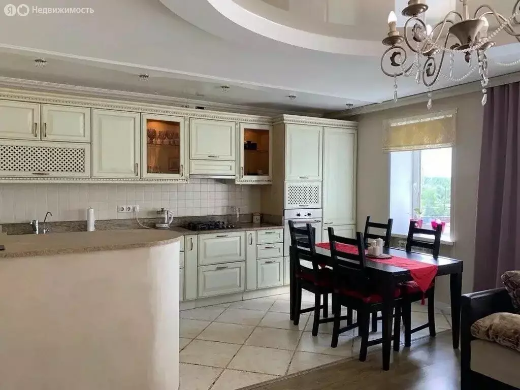 4-комнатная квартира: Новая Ладога, микрорайон В, 20 (77.9 м) - Фото 1