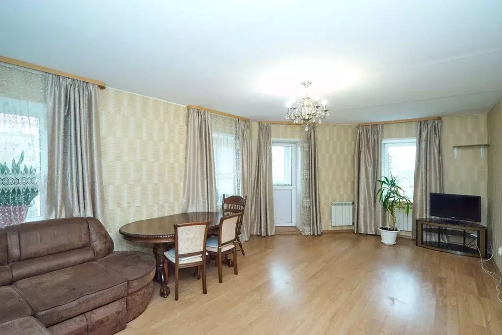 2-к кв. Ярославская область, Ярославль ул. Труфанова, 28а (84.7 м) - Фото 1