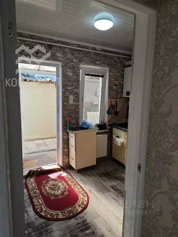 Дом в Крым, Евпатория ул. Шмидта, 44 (50 м) - Фото 1