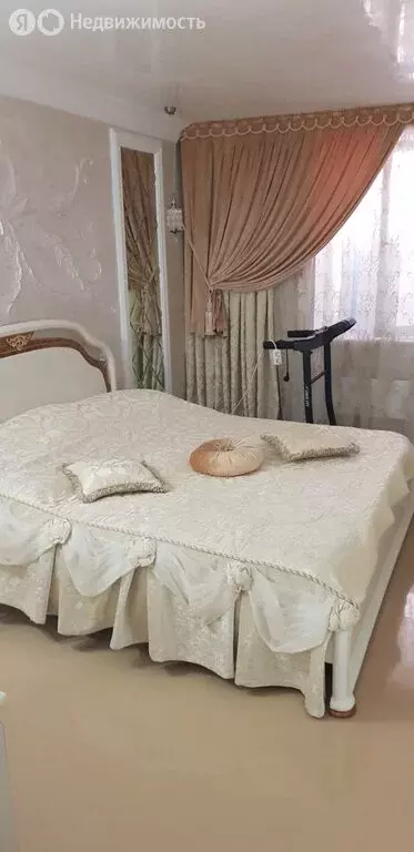 2-комнатная квартира: Евпатория, проспект Победы, 63 (68.2 м) - Фото 0