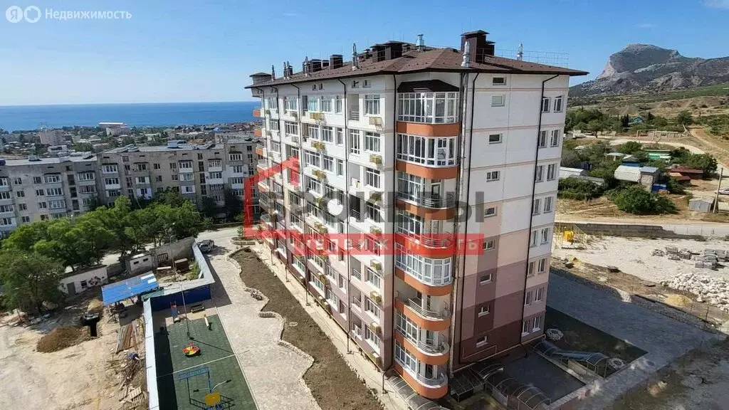 3-комнатная квартира: Судак, Серный переулок (102.9 м) - Фото 1