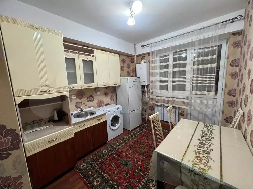 1-к. квартира, 40 м, 4/5 эт. - Фото 1