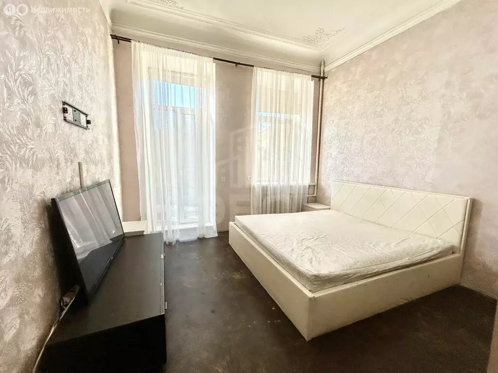 1к в 8-комнатной квартире (26.8 м) - Фото 0