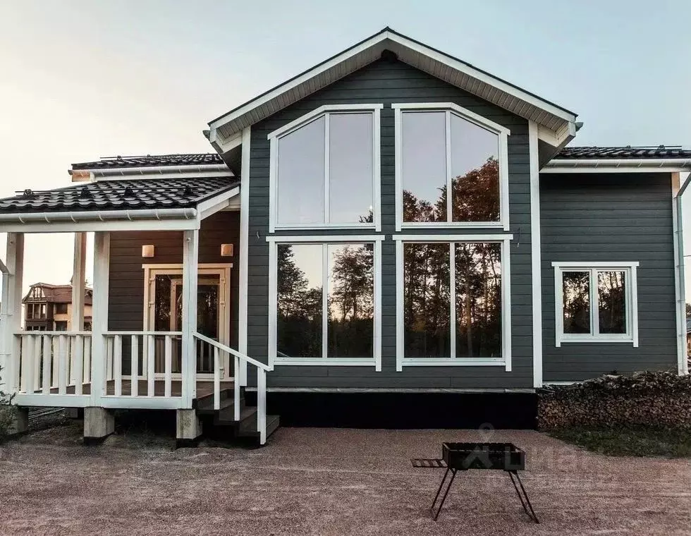 Дом в Ленинградская область, Кировский район, Приладожское городское ... - Фото 1