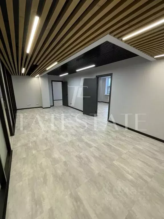 Офис в Татарстан, Казань просп. Ямашева, 33Б (300 м) - Фото 2
