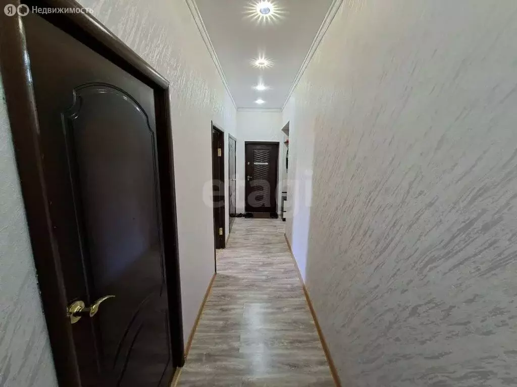 4-комнатная квартира: Малгобек, Центральная улица, 8 (106.6 м) - Фото 2