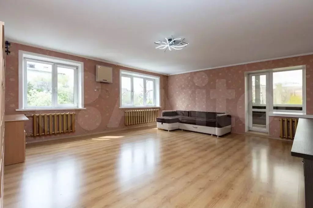 4-к. квартира, 136 м, 3/5 эт. - Фото 0