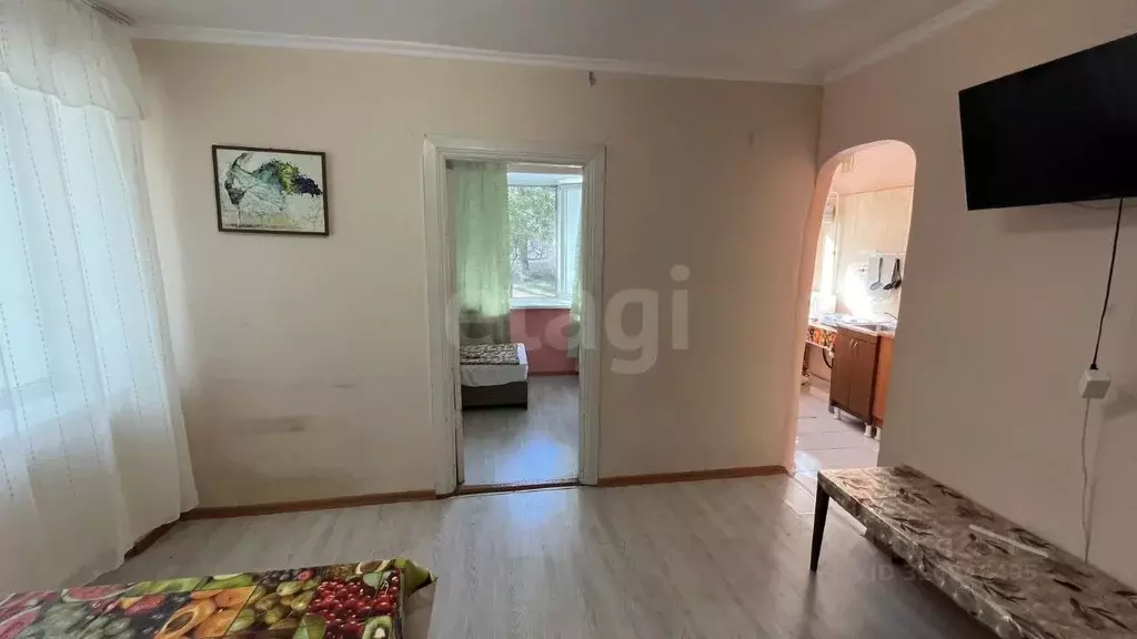 2-к кв. Крым, Феодосия муниципальный округ, Приморский пгт ул. ... - Фото 1