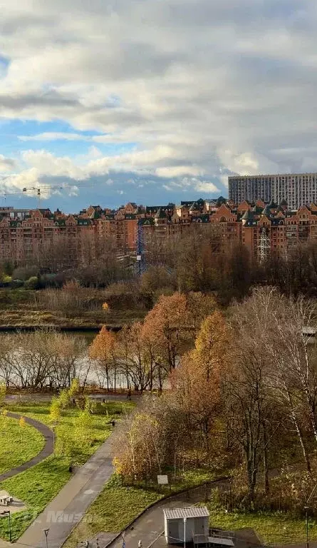 Продается 3-комнатная квартира - Фото 1