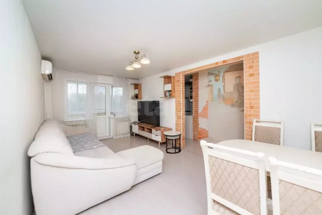 3-к кв. Курганская область, Курган ул. Коли Мяготина, 118 (63.0 м) - Фото 1