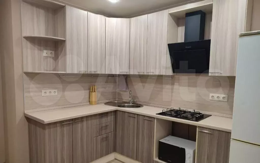 1-к. квартира, 38 м, 9/10 эт. - Фото 0
