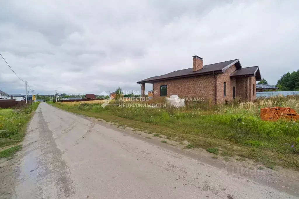 Дом в Рязанская область, Рязанский район, Вышгородское с/пос, с. ... - Фото 2