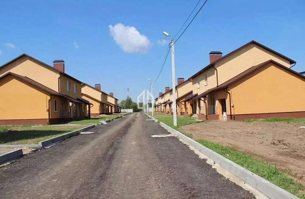 Дом в Калужская область, Бабынинский район, Воротынск городское ... - Фото 1