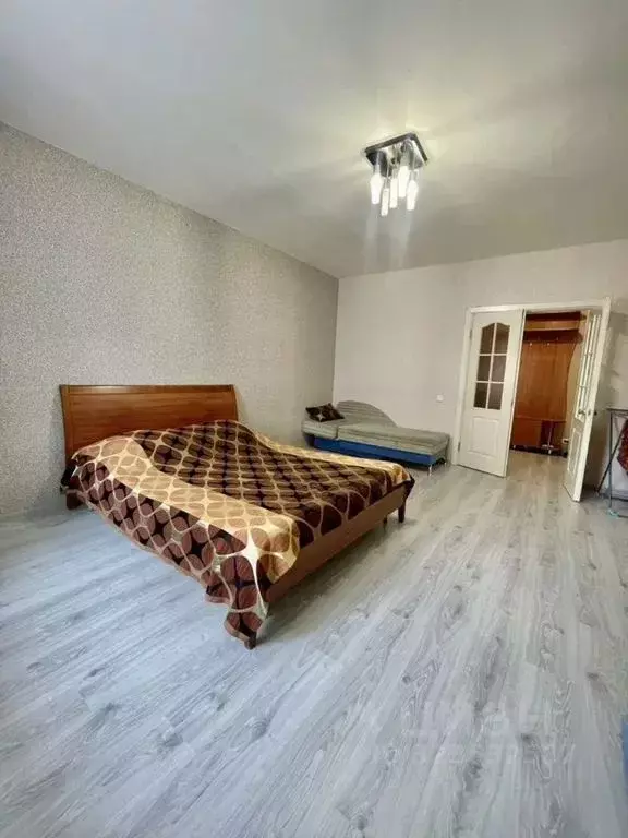 1-к кв. Белгородская область, Старый Оскол Степной мкр, 4 (52.0 м) - Фото 0